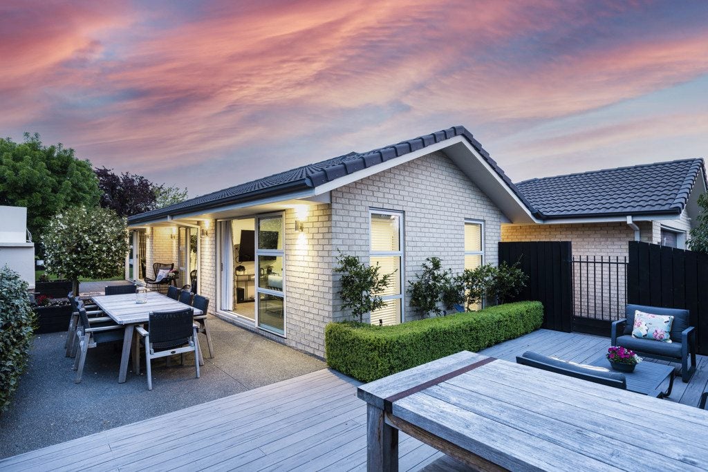 28 Holiday Drive, Mairehau, Christchurch - Carousel 1