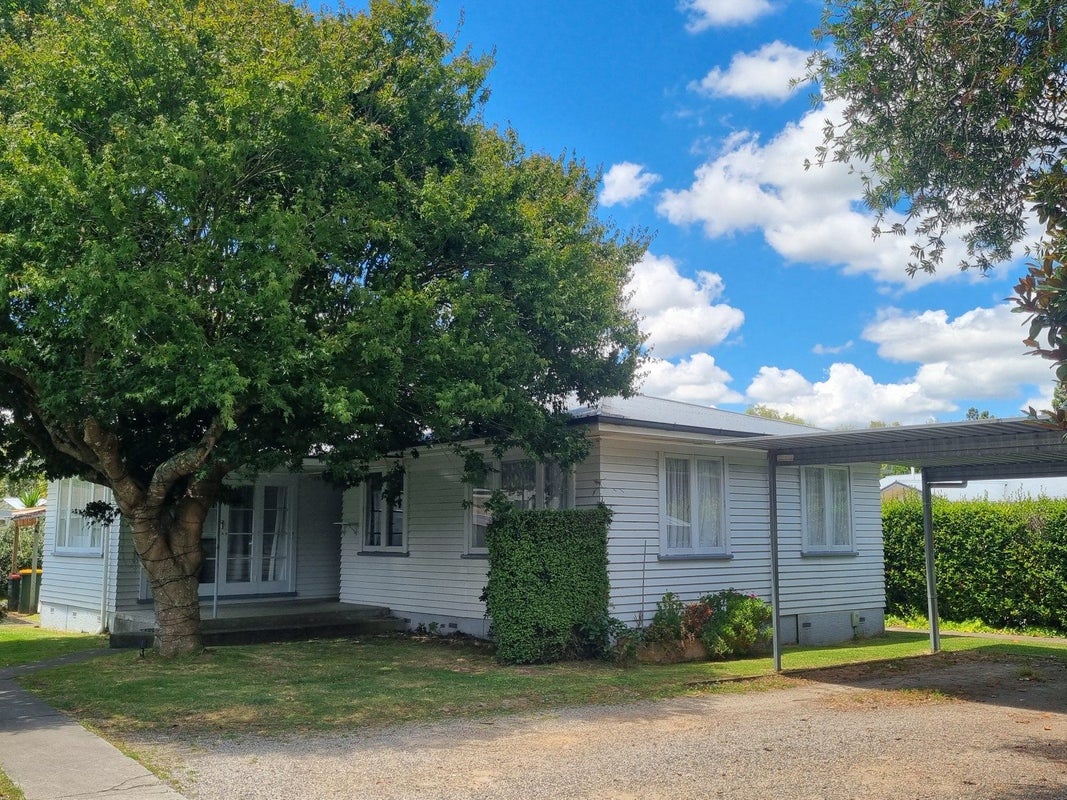 54 Morris Road, Hillcrest, Hamilton - Carousel 1
