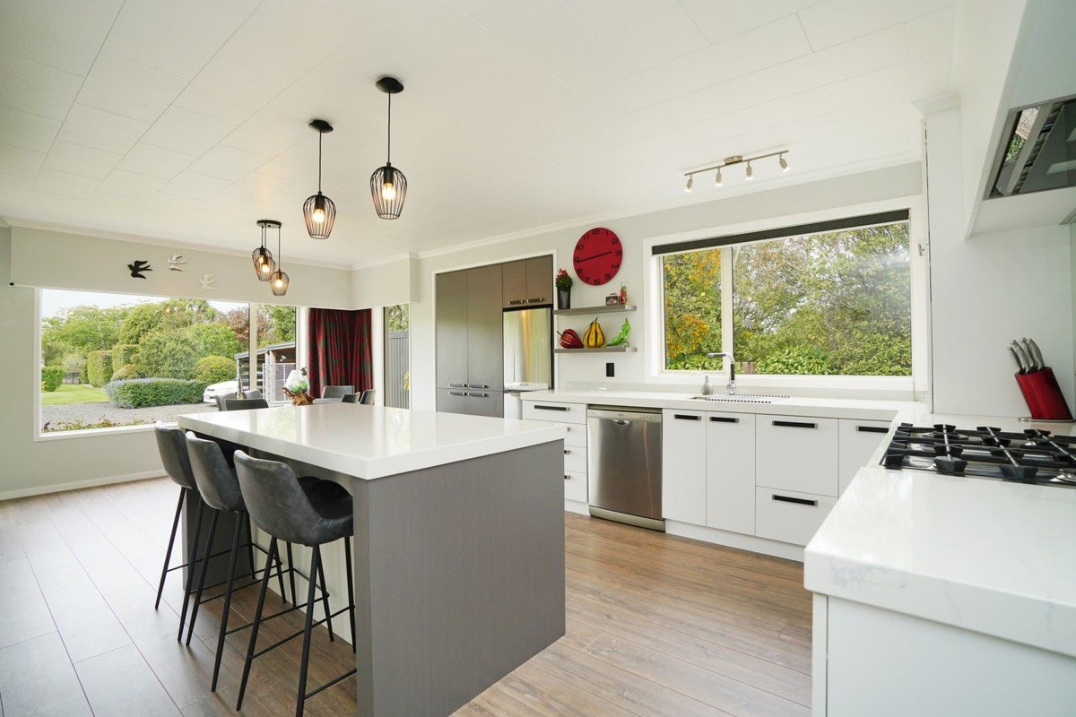 165 Grant Road, Otatara - Carousel 2