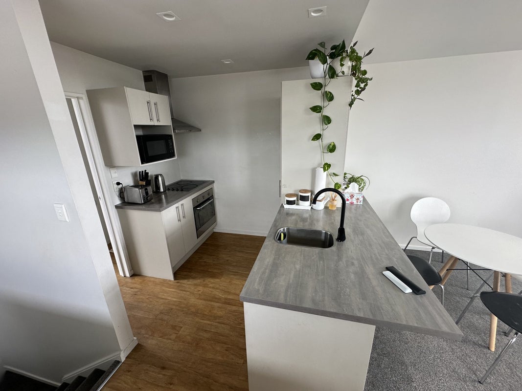 2/473 Barbadoes Street, Edgeware, Christchurch - Carousel 10