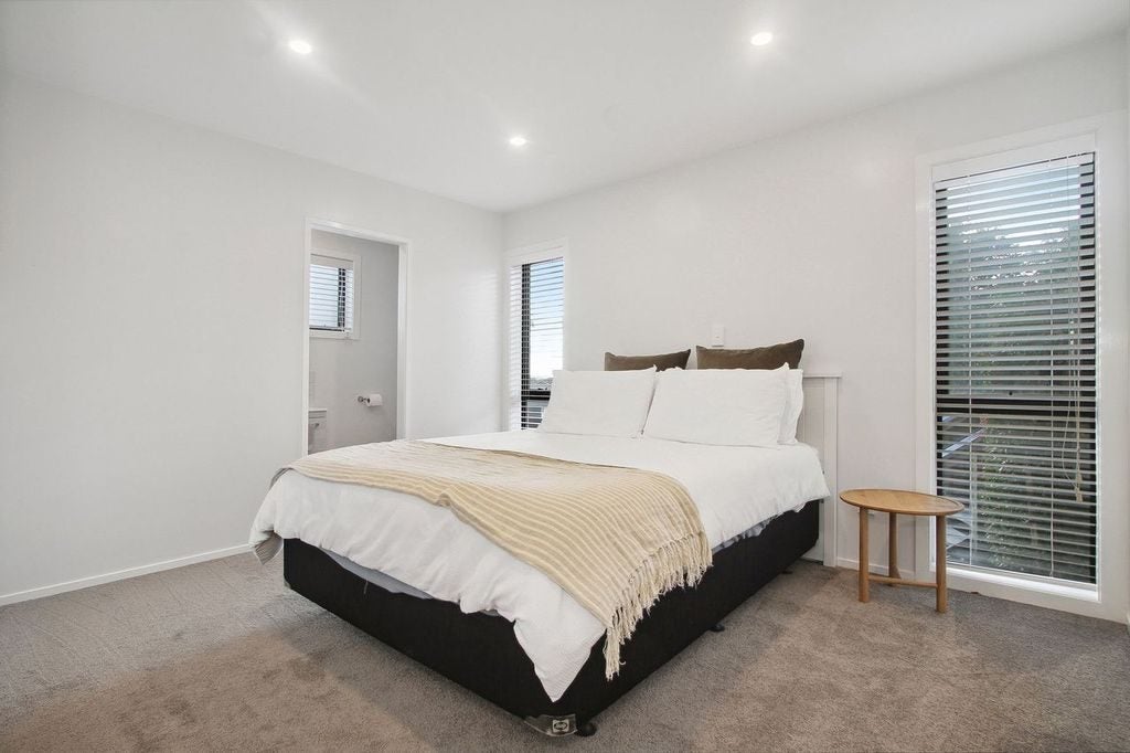 85 Norman Lesser Drive, Saint Johns, Auckland - Carousel 24