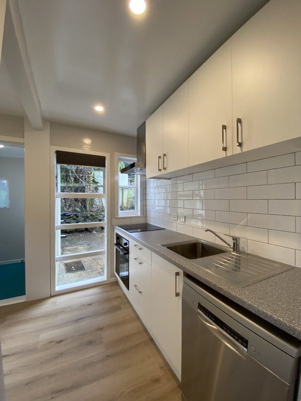 7/0 Owairaka Avenue, Owairaka, Auckland - Carousel 2