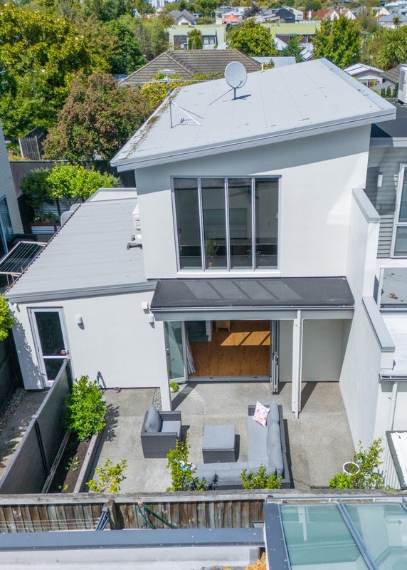 2/64 Holly Road, St Albans, Christchurch - Carousel 2