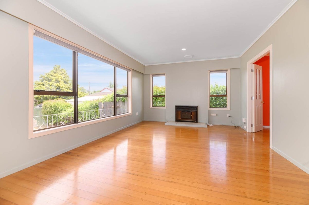 94 Triangle Road, Massey, Auckland - Carousel 2