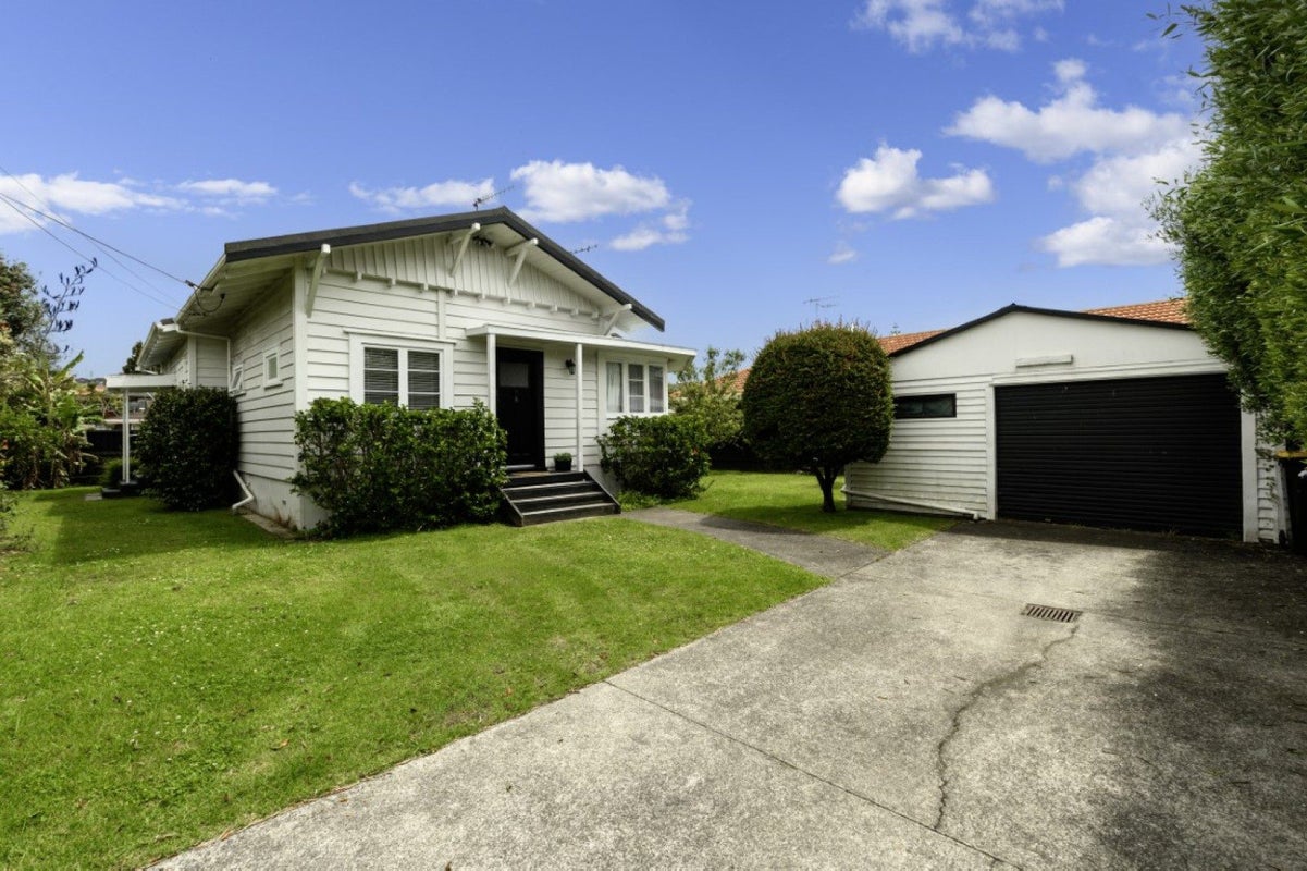 101 Twelfth Avenue, Tauranga South, Tauranga - Carousel 1
