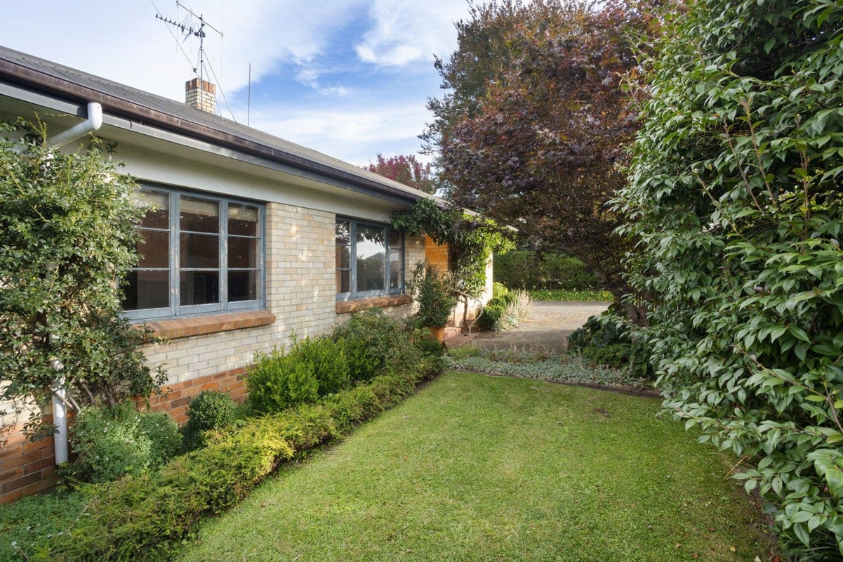 18 Tamihana Avenue, Fairfield, Hamilton - Carousel 3