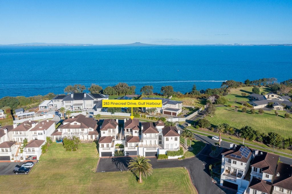 283 Pinecrest Drive, Gulf Harbour, Whangaparaoa - Carousel 1