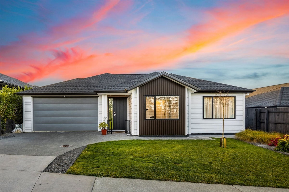 17 Nobilo Road, Kumeu - Carousel 1