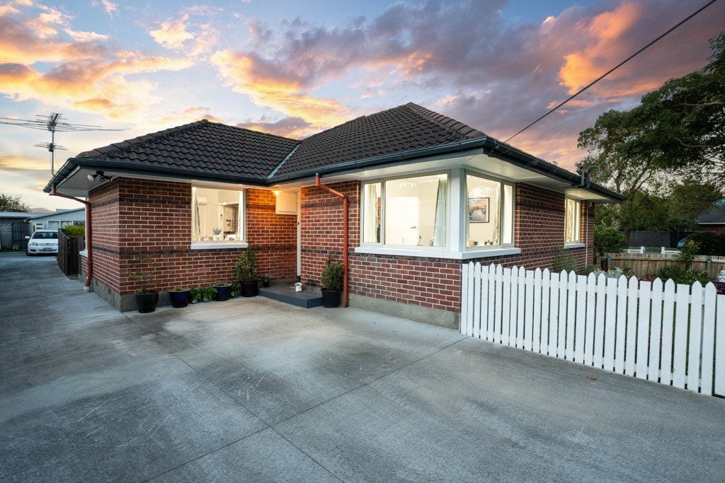 918 Avonside Drive, Avondale, Christchurch - Carousel 2