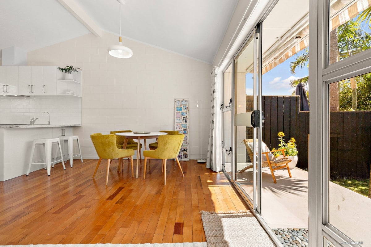 5A Orchard Street, Avondale, Auckland - Carousel 2