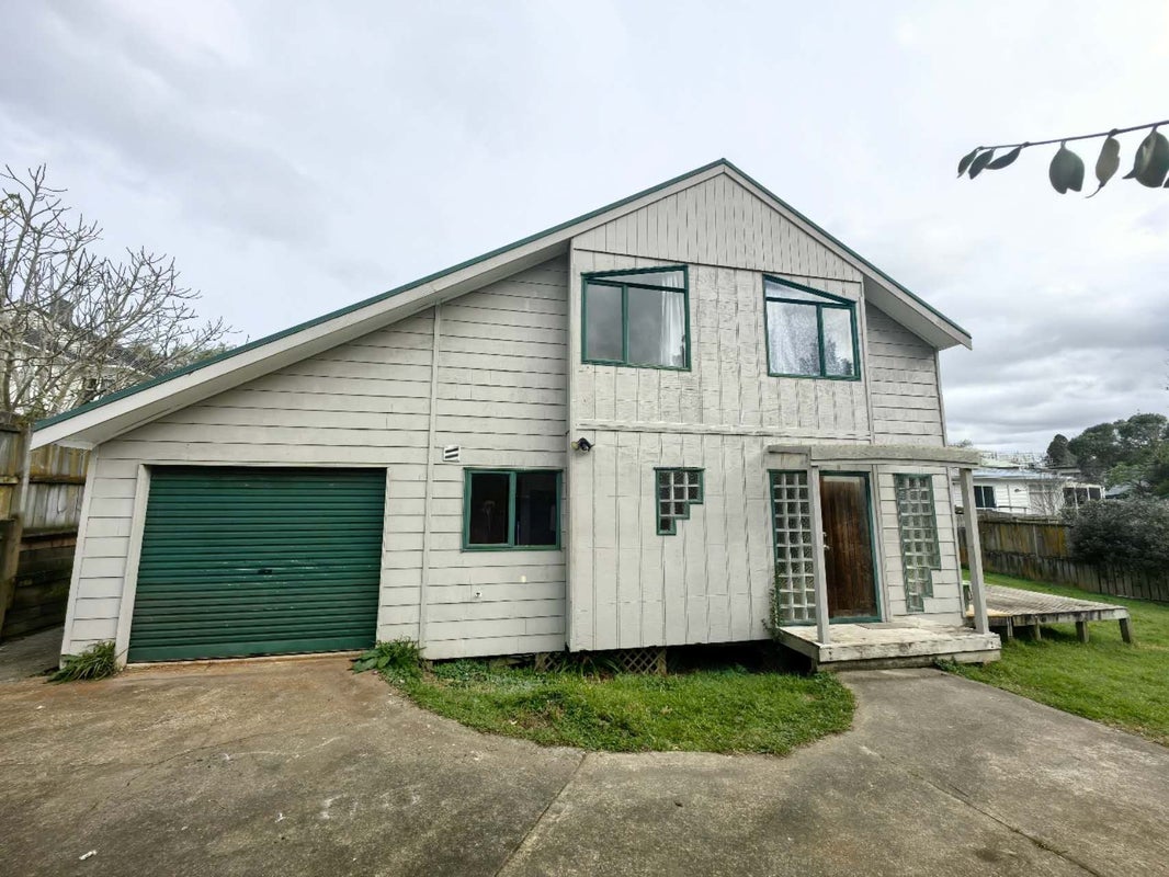 14A Pine Street, New Lynn, Auckland - Carousel 1