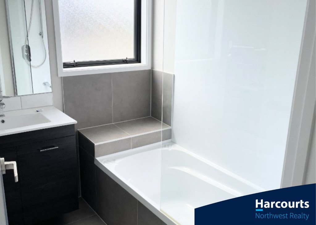 20 Wai Place, Westgate, Auckland - Carousel 8