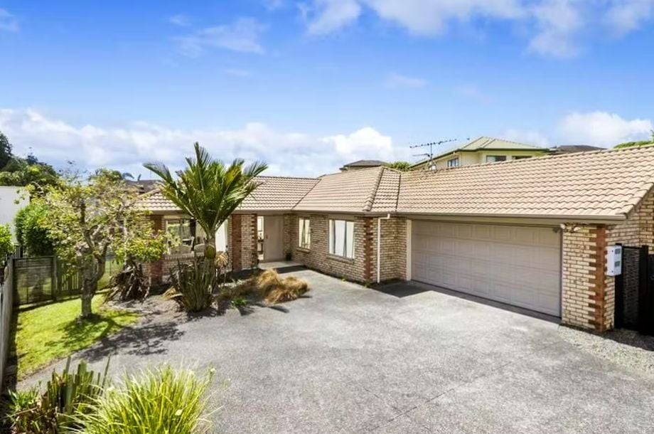 14 Denim Place, Albany, Auckland - Carousel 1