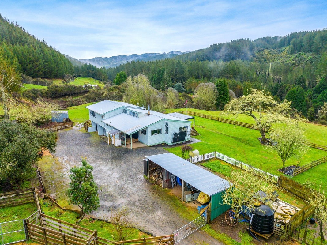 795 Oio Road, Owhango - Carousel 2