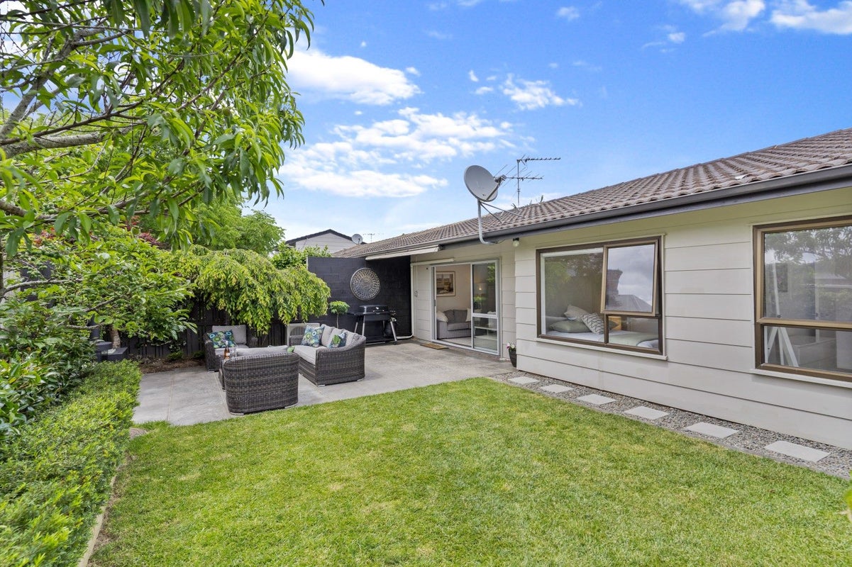 3/24 Turama Road, Royal Oak, Auckland - Carousel 1