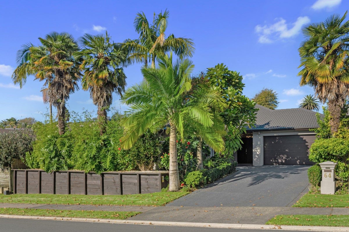 64 Beaumaris Boulevard, Bethlehem, Tauranga - Carousel 1