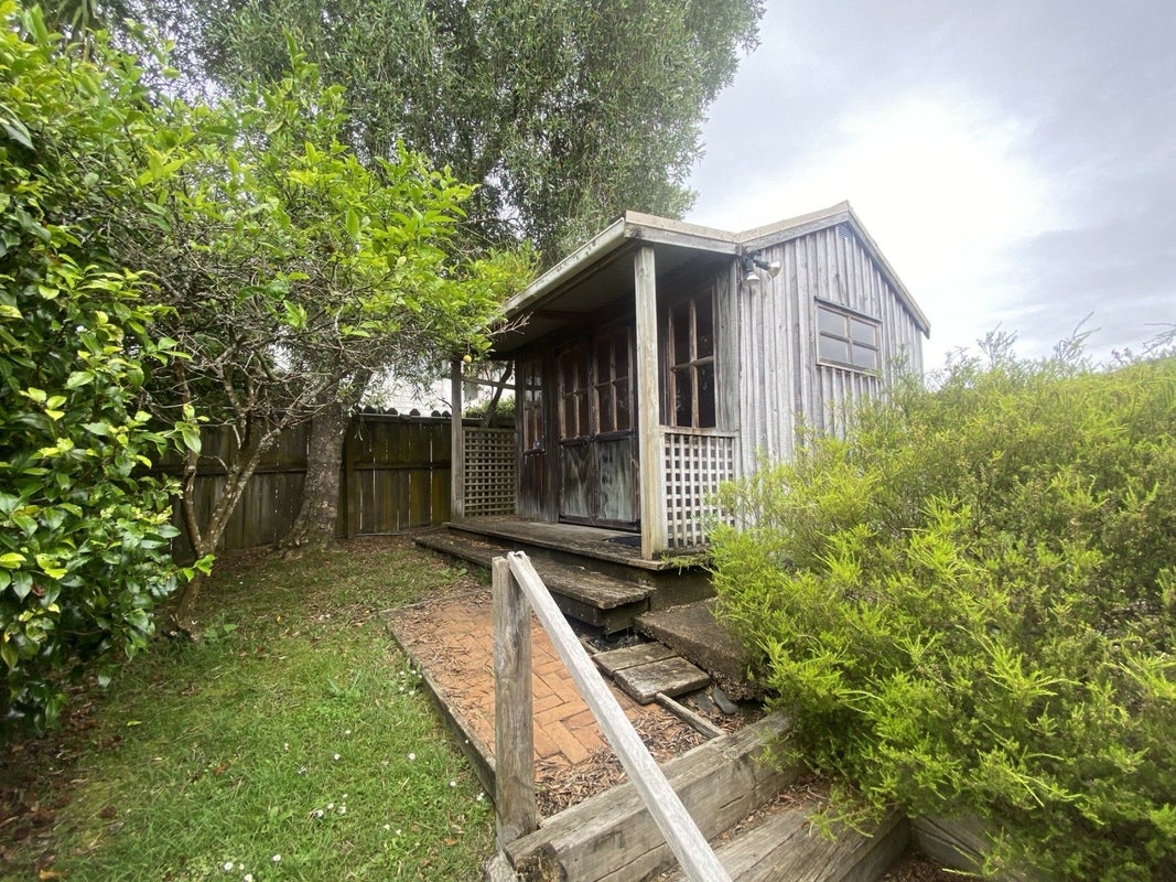 9 Louvain Place, Greenhithe, Auckland - Carousel 2