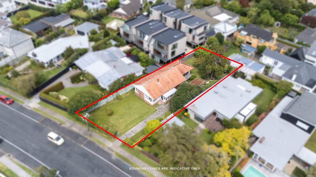 55 Seacliffe Avenue, Belmont, Auckland - Carousel 1