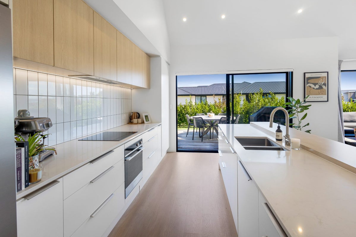 12 Timara Crescent, Marshland, Christchurch - Carousel 2