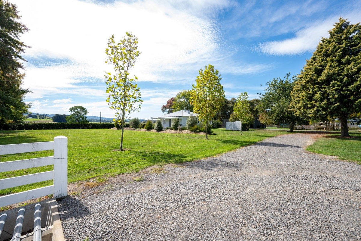 409 State Highway 2, Otane, Otane - Carousel 2