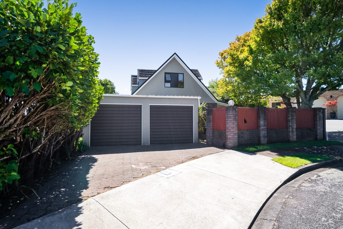 9 Ruskin Place, Westown, New Plymouth - Carousel 1
