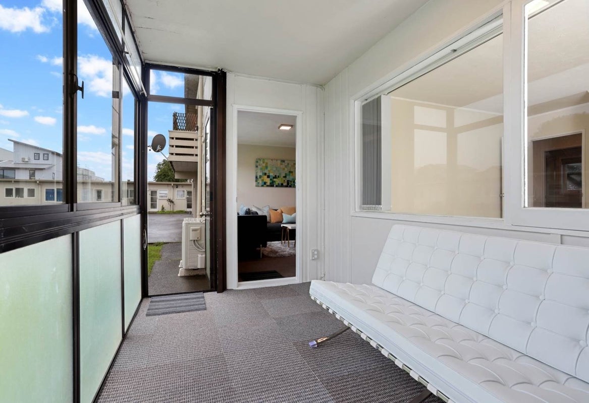 11/5 Keeling Road, Henderson, Auckland - Carousel 2