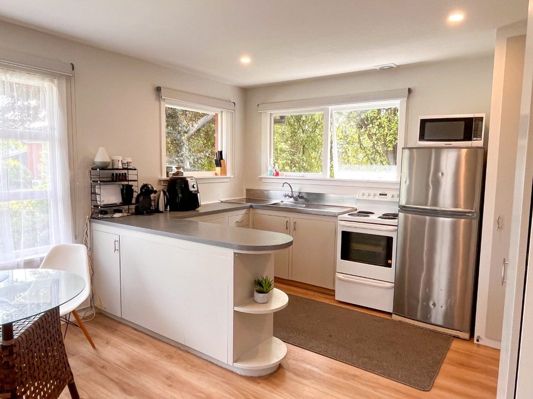 37 Warren Crescent, Hillmorton, Christchurch - Carousel 2