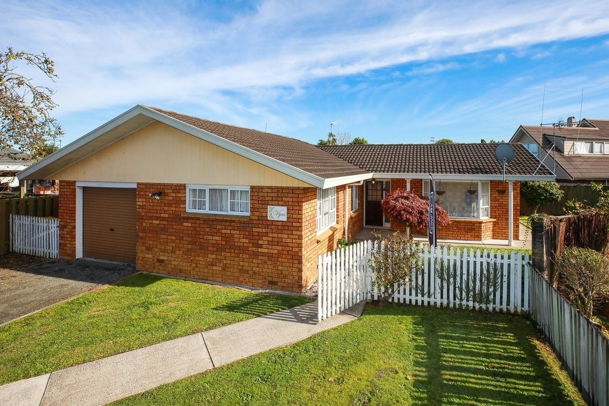 294B Te Rapa Road, Beerescourt, Hamilton - Carousel 1