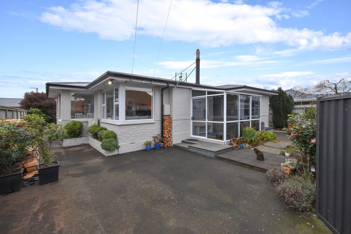 141 Macandrew Road, South Dunedin, Dunedin - Carousel 2