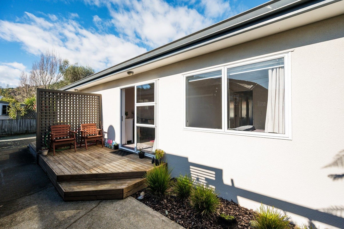 57D BEACH RD, Tahunanui, Nelson - Carousel 2