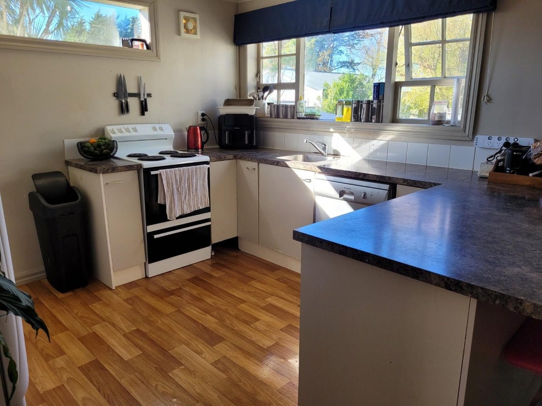 49 Waite Street, Featherston - Carousel 2