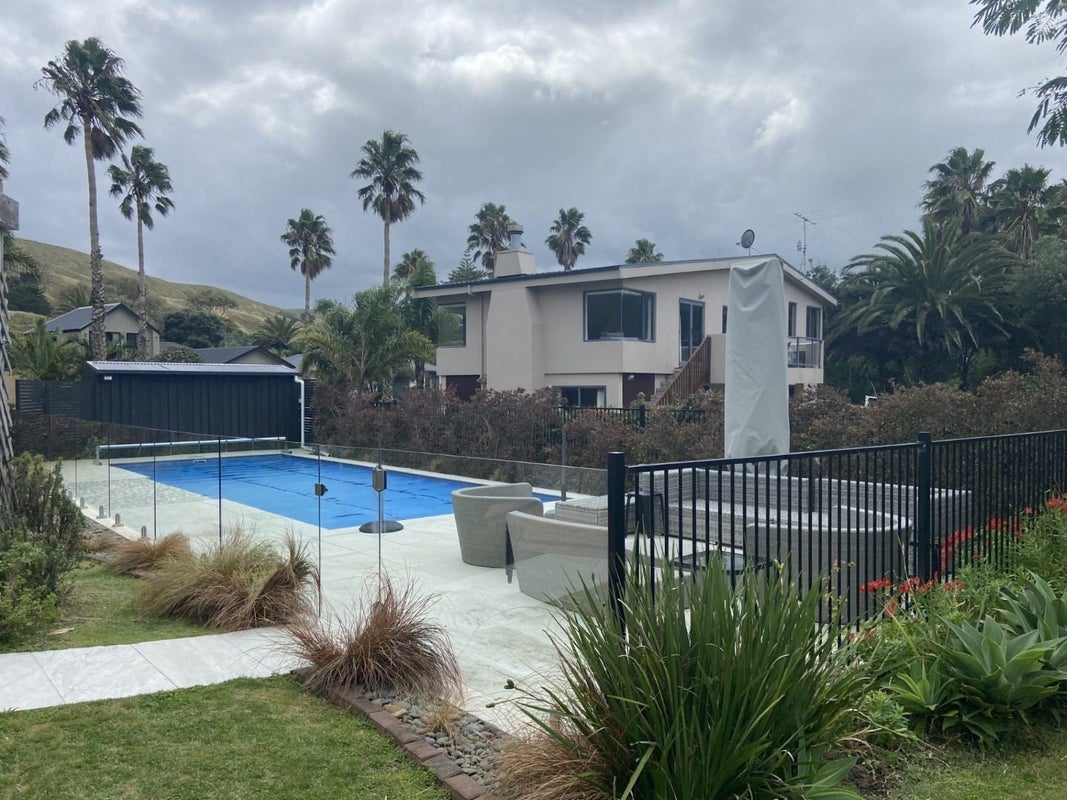 30 Ocean Park, Wainui, Gisborne - Carousel 2
