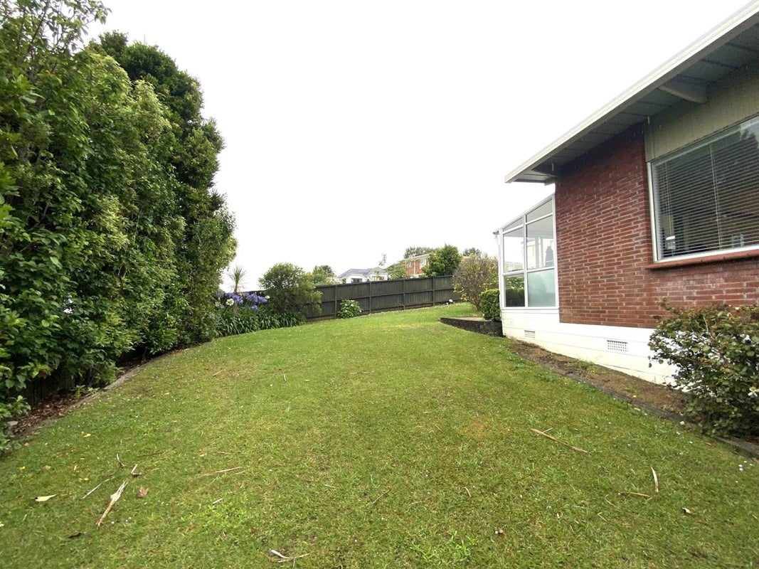 4/1 Richards Avenue, Forrest Hill, Auckland - Carousel 13
