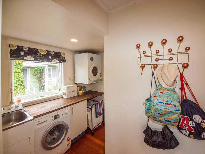 27 Churton Drive, Churton Park, Wellington - Carousel 20