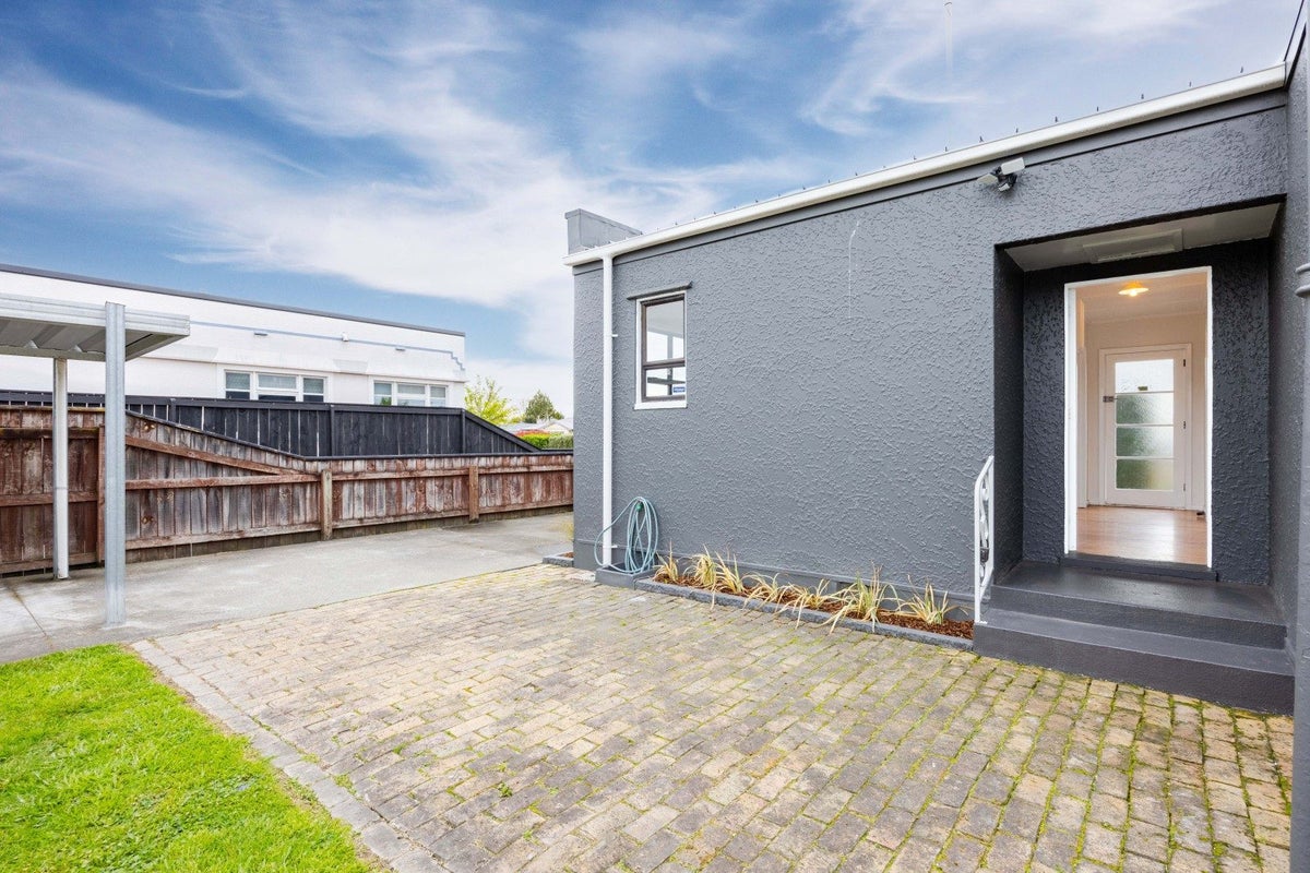 302 Lumsden Road, Akina, Hastings - Carousel 12