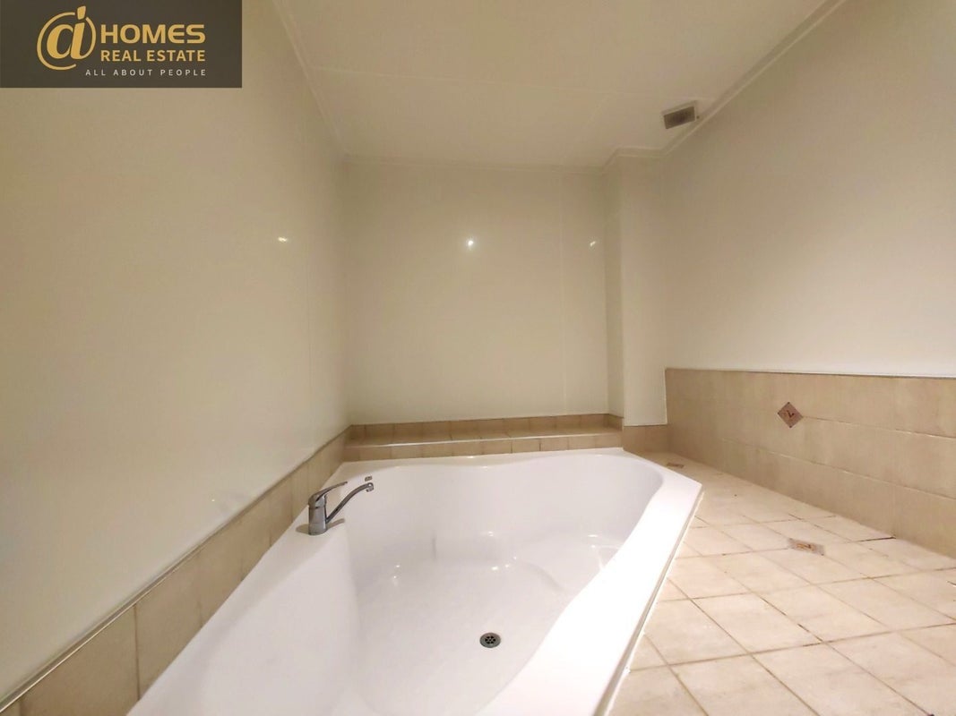 40 Eyre Street, Henderson, Auckland - Carousel 23