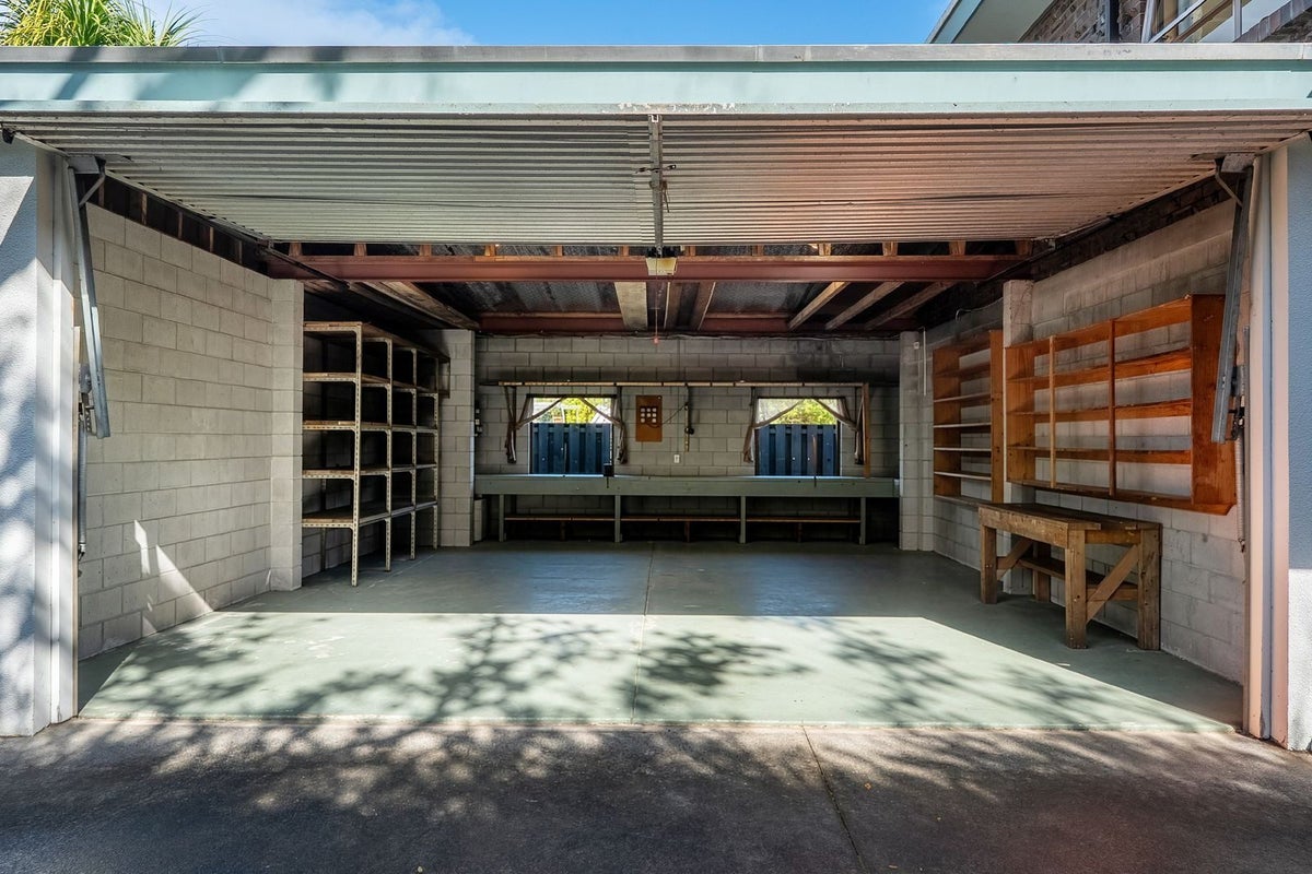 1/24 Saltburn Road, Milford, Auckland - Carousel 27