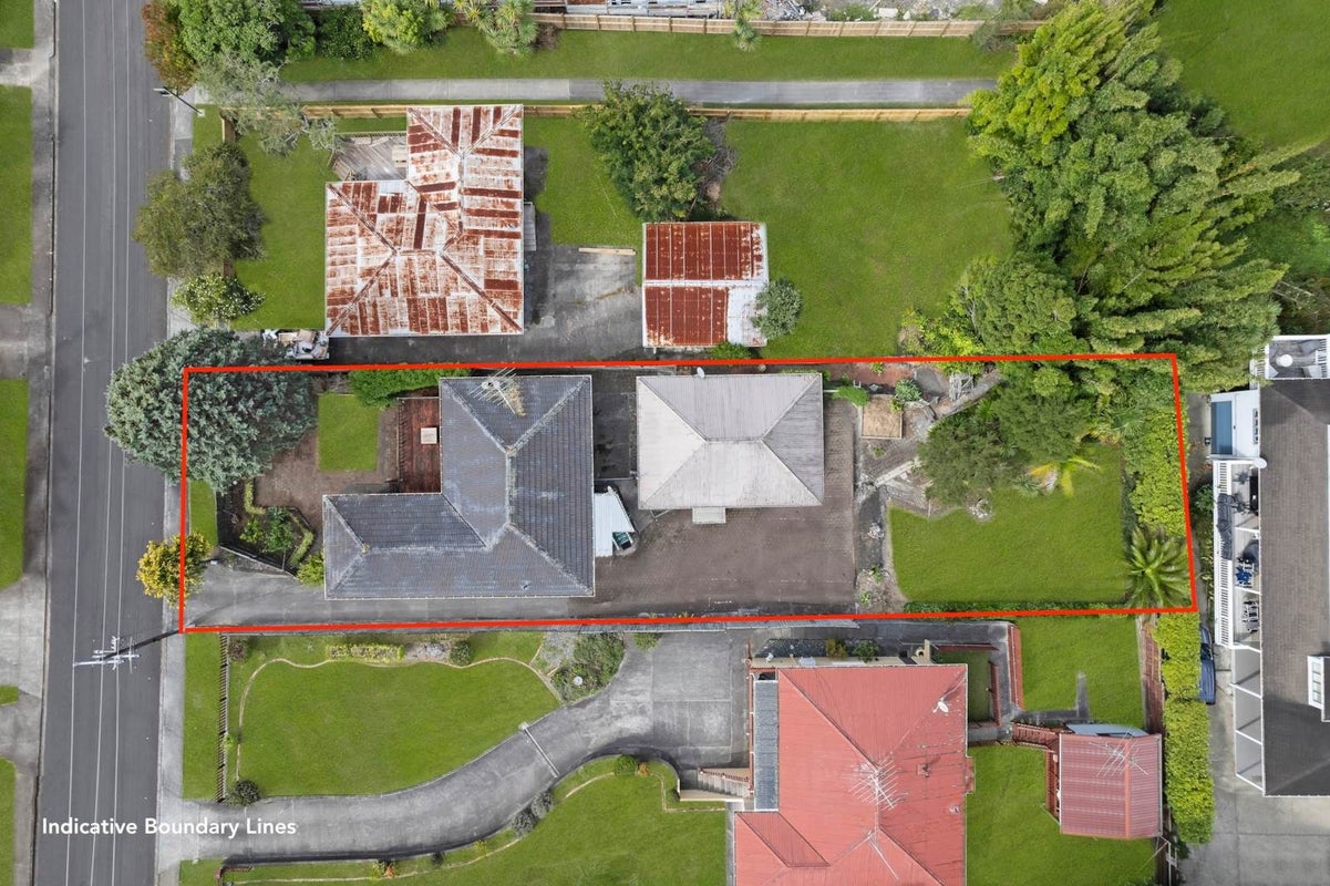 11 Cron Avenue, Te Atatu South, Auckland - Carousel 2