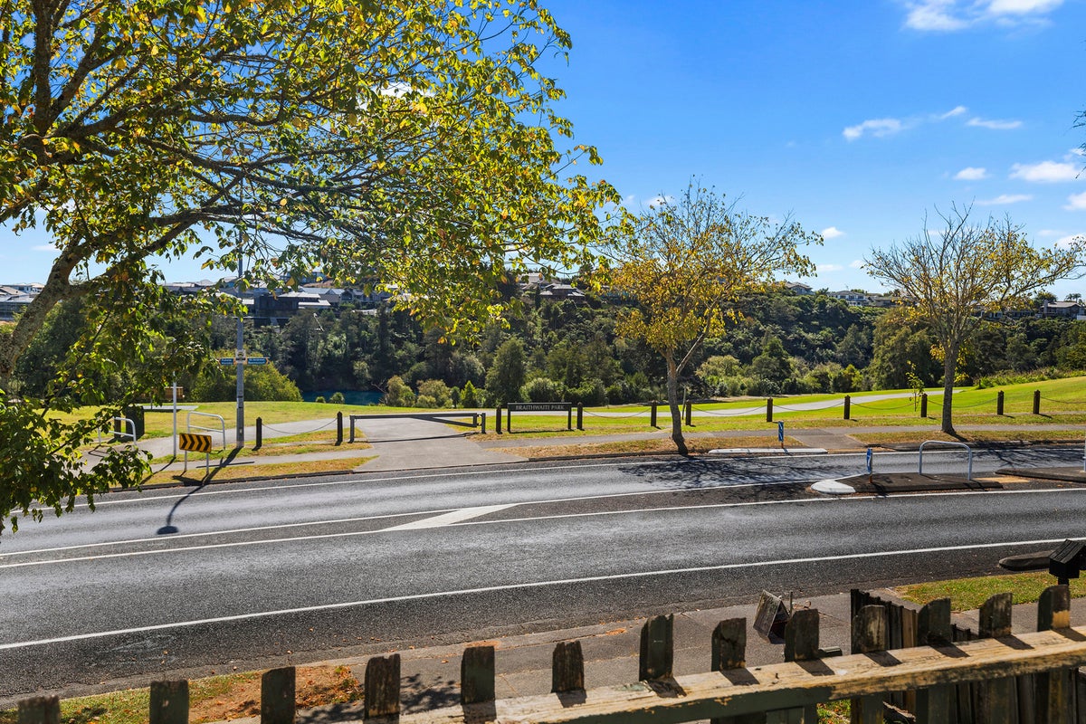 167 Totara Drive, Pukete, Hamilton - Carousel 2