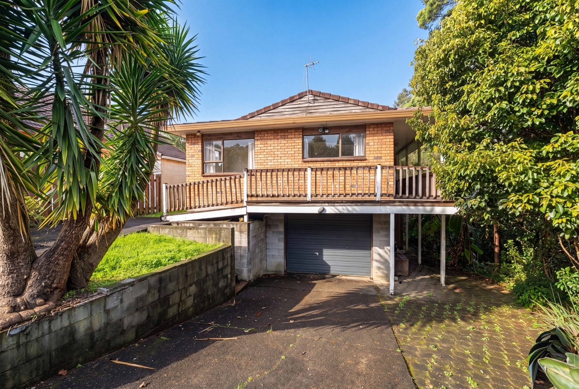 2/1 Claude Brookes Drive, Henderson, Auckland - Carousel 2