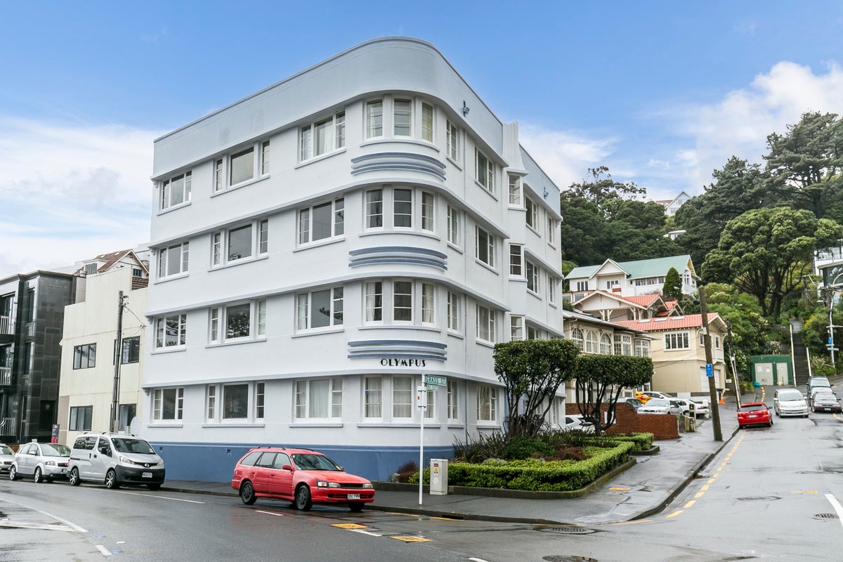 2/280 Oriental Parade, Oriental Bay, Wellington - Carousel 1