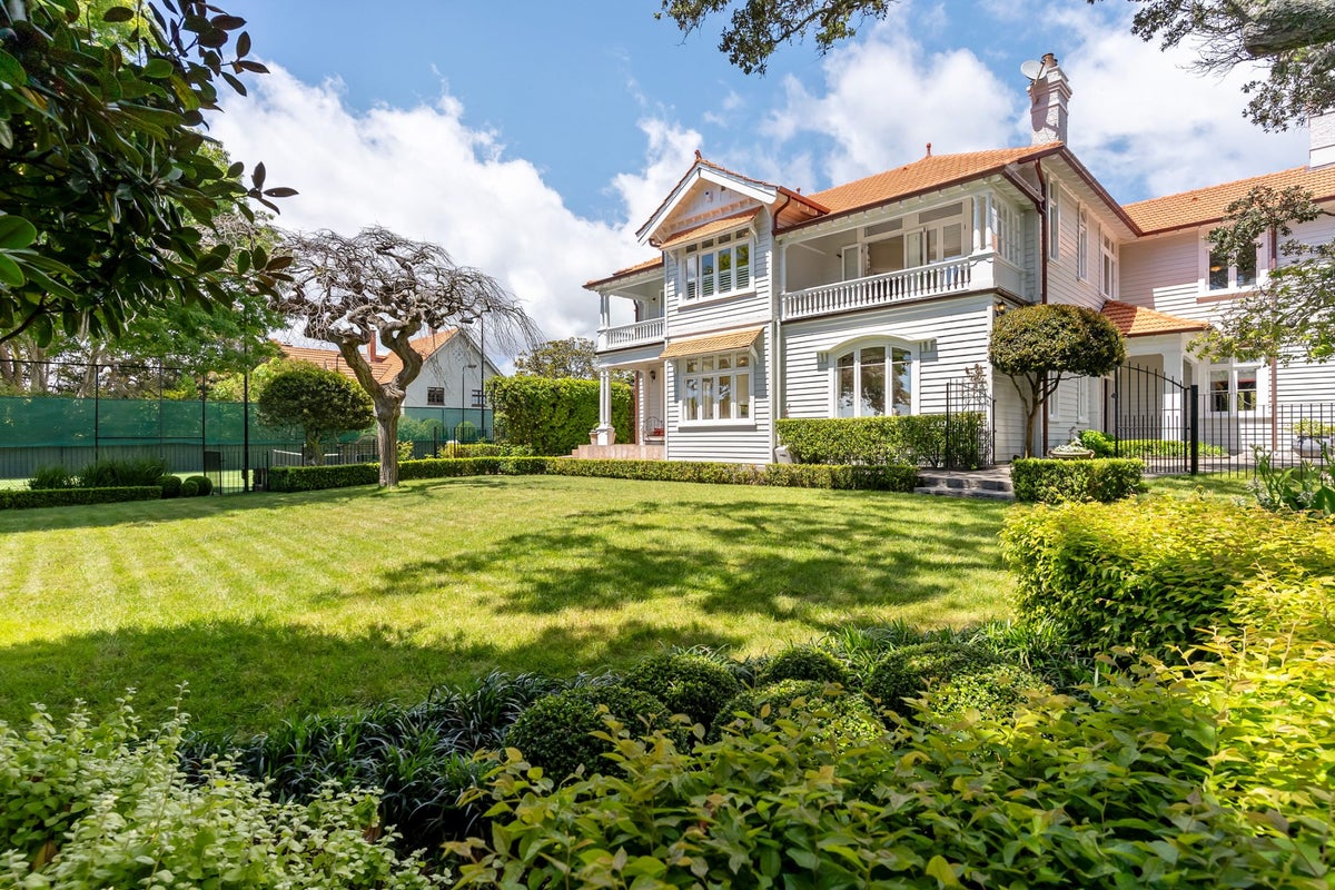 235 Remuera Road, Remuera, Auckland - Carousel 1