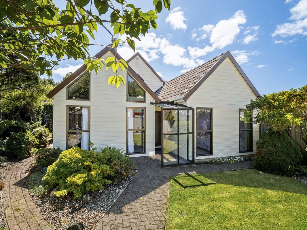 40 Glenross Street, Glenross, Dunedin - Carousel 2