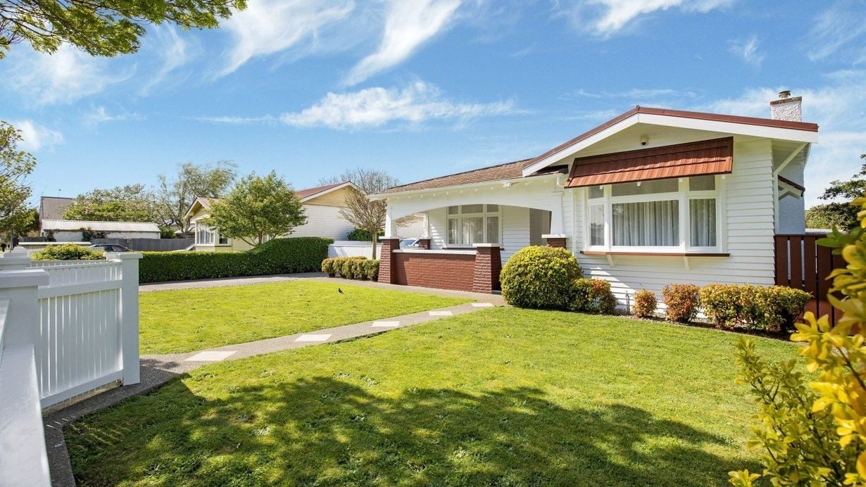 47 Bryant Street, Takaro, Palmerston North - Carousel 1