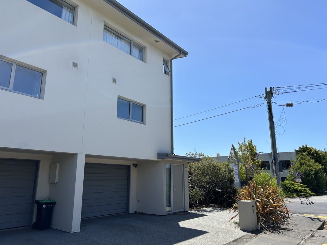 2 Kenilworth Street, Addington, Christchurch - Carousel 1