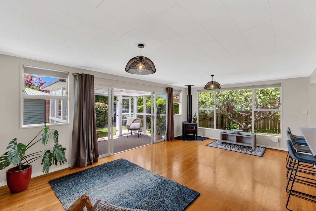 114 The Circle, Manly, Whangaparaoa - Carousel 1