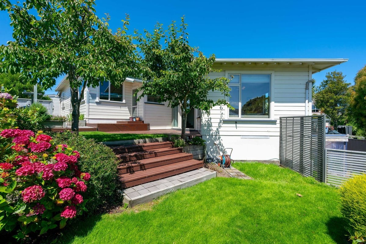 92 Kenmure Road, Belleknowes, Dunedin - Carousel 2