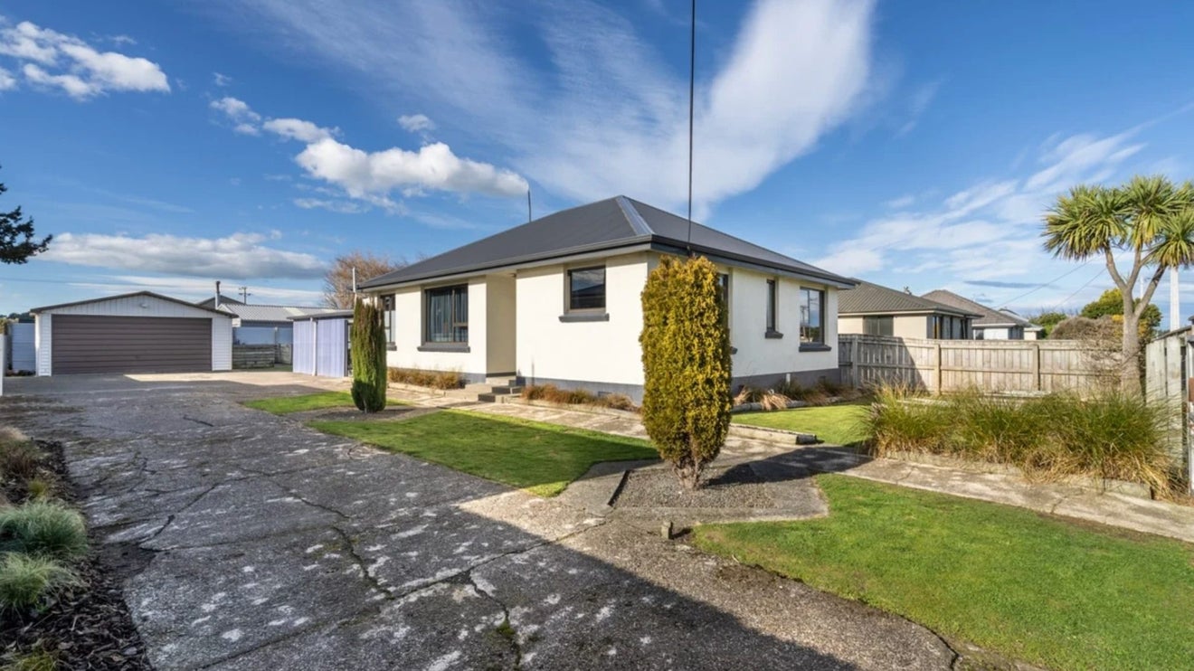 69 Stobo Street, Grasmere, Invercargill - Carousel 1