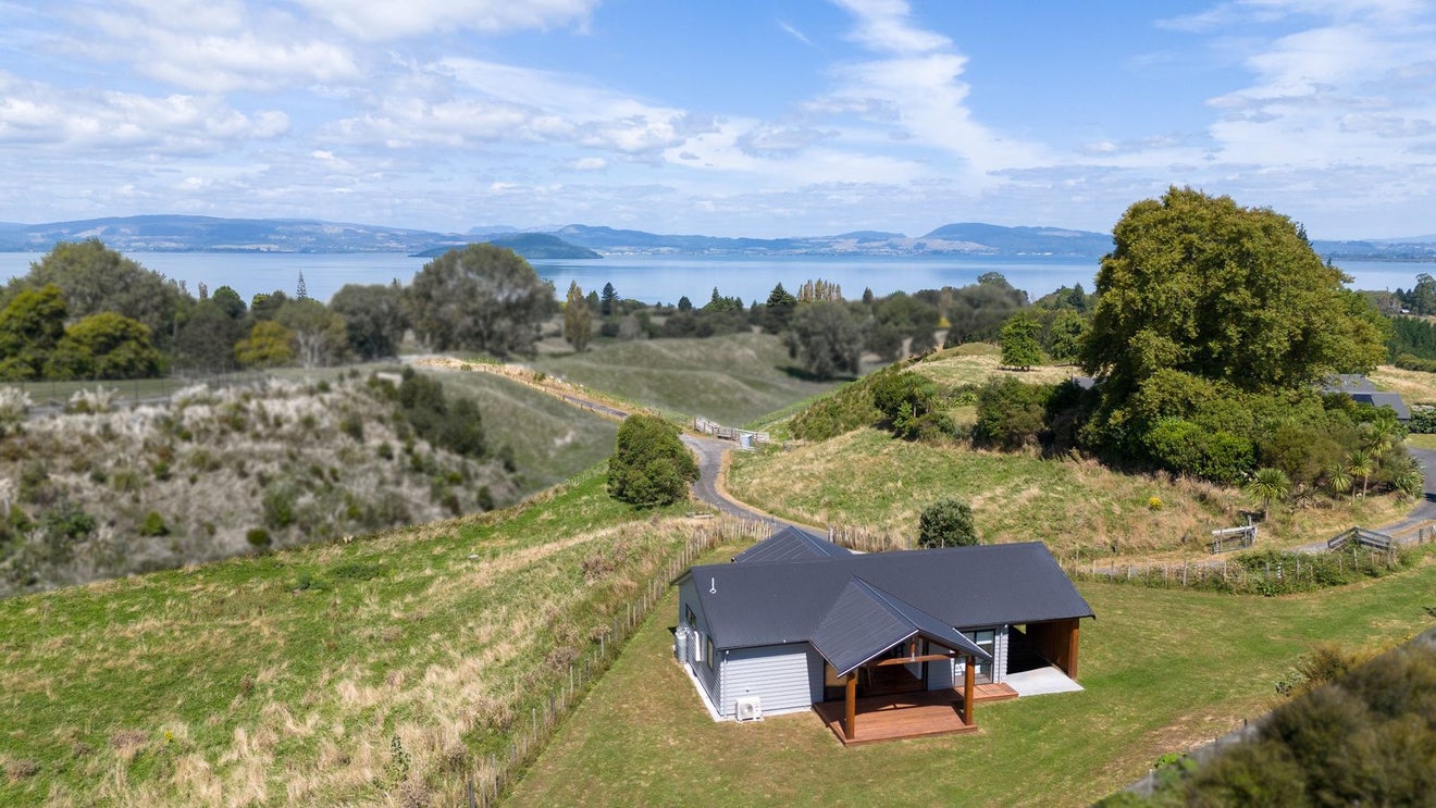 21B Tauranga Direct Road, Rotorua - Carousel 44