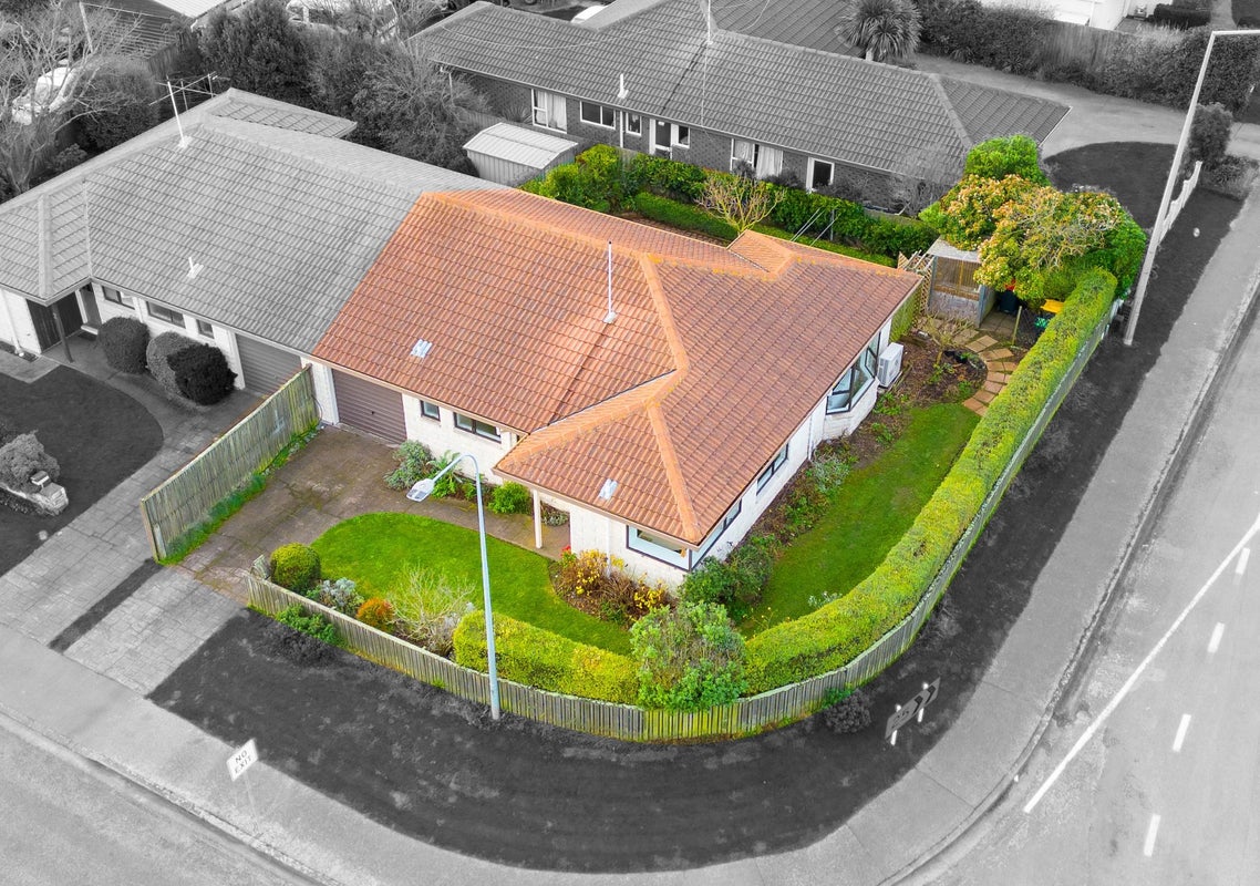 1/2 Thornhill Place, Sockburn, Christchurch - Carousel 1